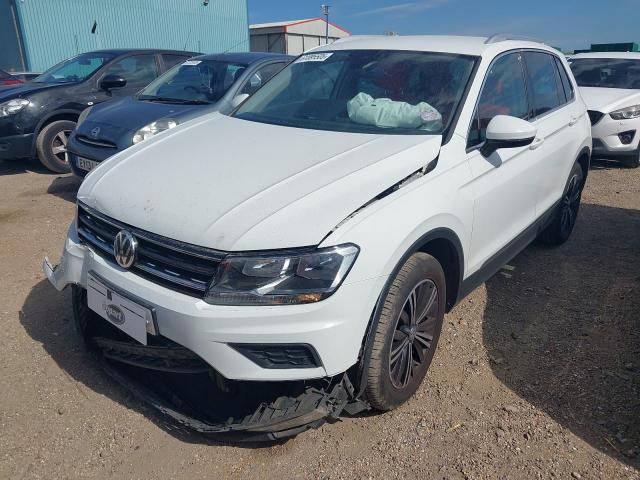 VOLKSWAGEN TIGUAN SE 2017