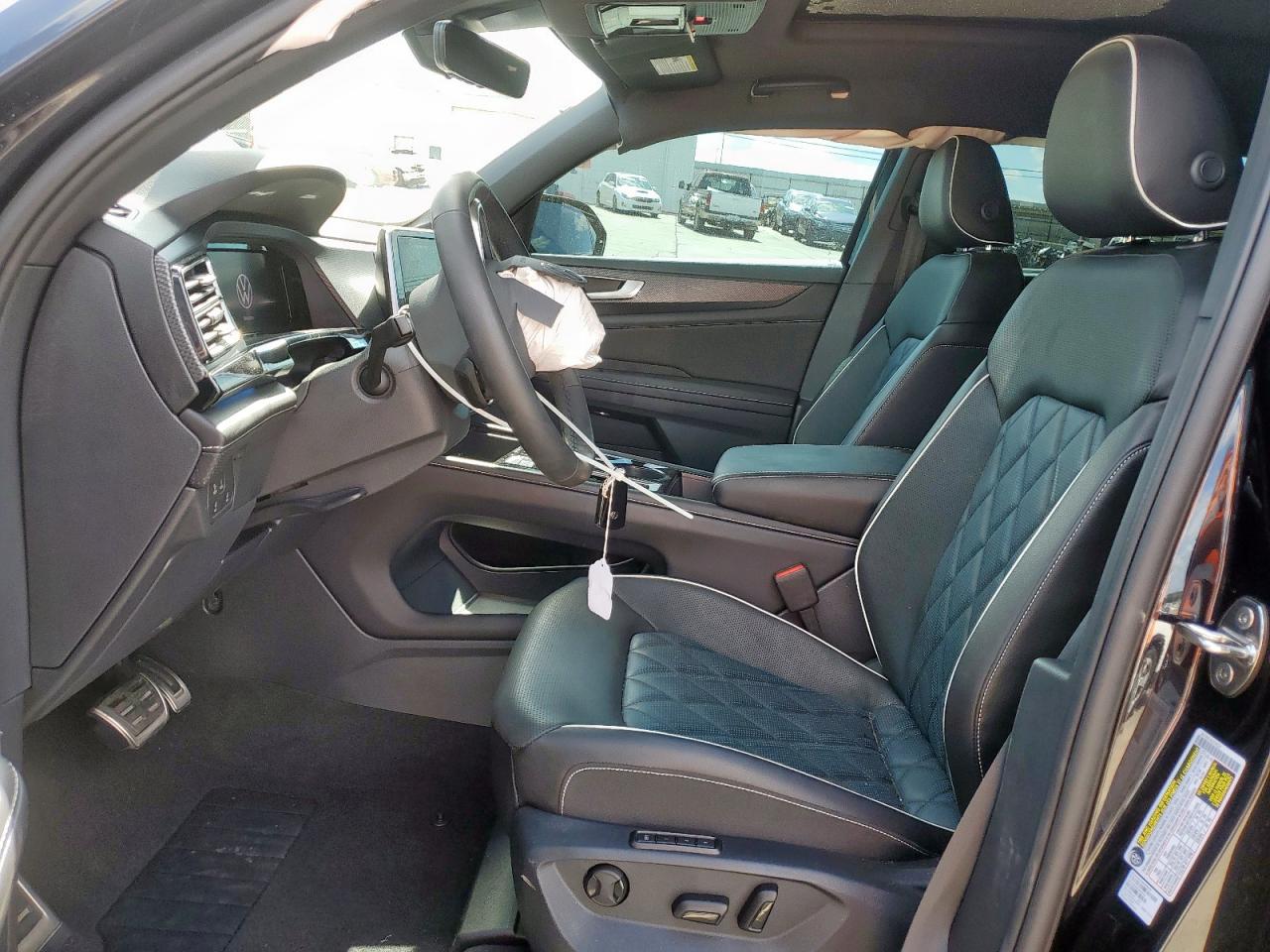 2024 Volkswagen Atlas Cross Sport Sel Premium R-Line VIN: 1V2FE2CA7RC248980 Lot: 62745295