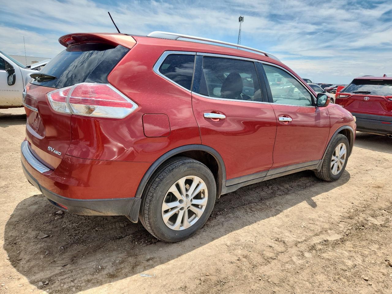 KNMAT2MV9GP599270 NISSAN ROGUE 2016