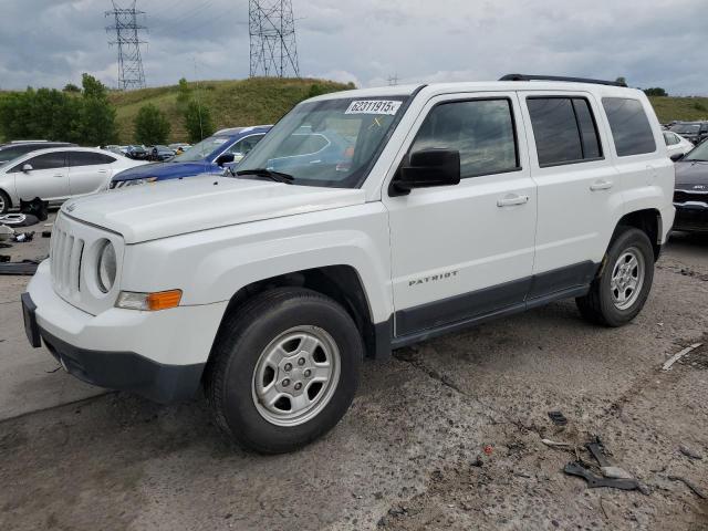  JEEP PATRIOT 2015 Белы