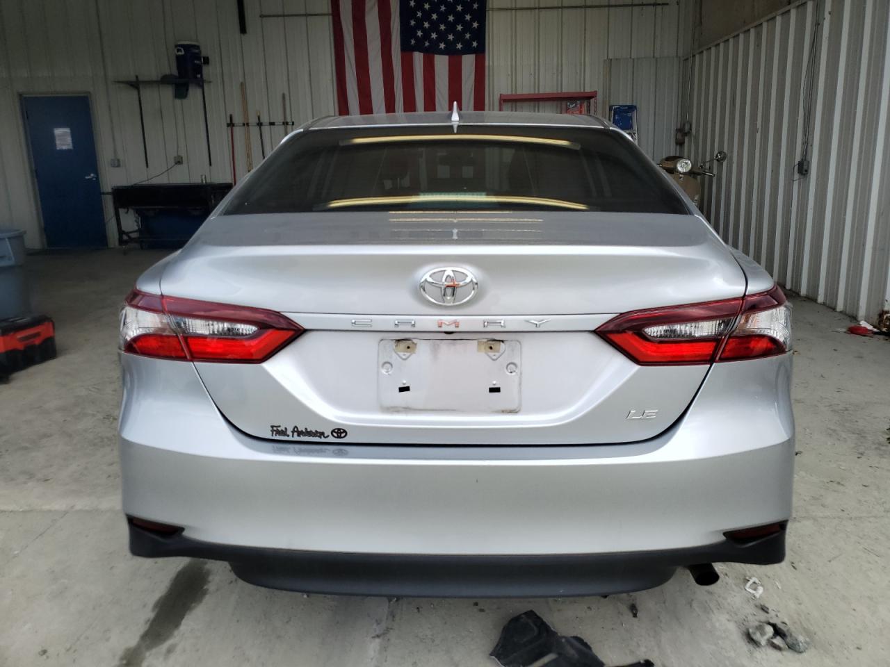 4T1C11AK2MU570978 TOYOTA CAMRY 2021