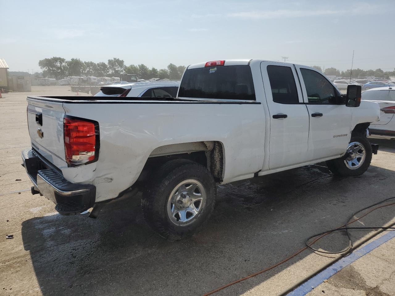 2017 Chevrolet Silverado C1500 white null gas 1GCRCNEC5HZ338564 photo #4