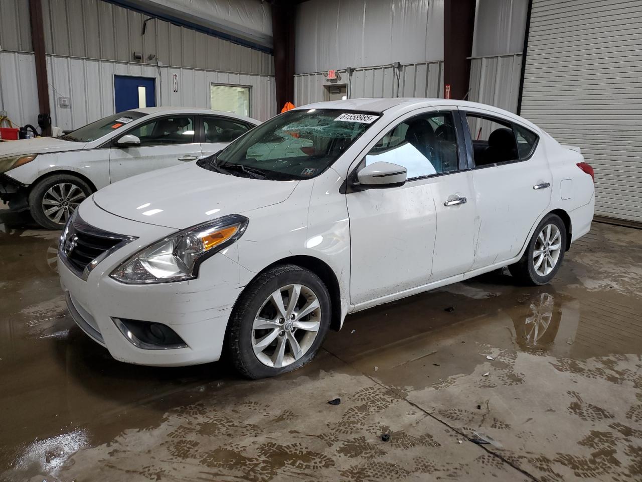 2015 Nissan Versa S продається в West Mifflin, PA - Top/Roof