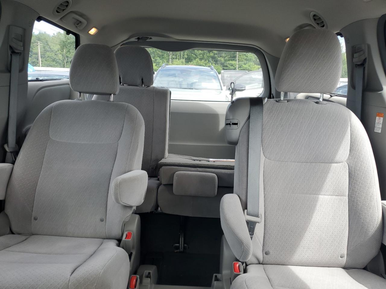 2016 Toyota Sienna Le VIN: 5TDKK3DC6GS765794 Lot: 62450375