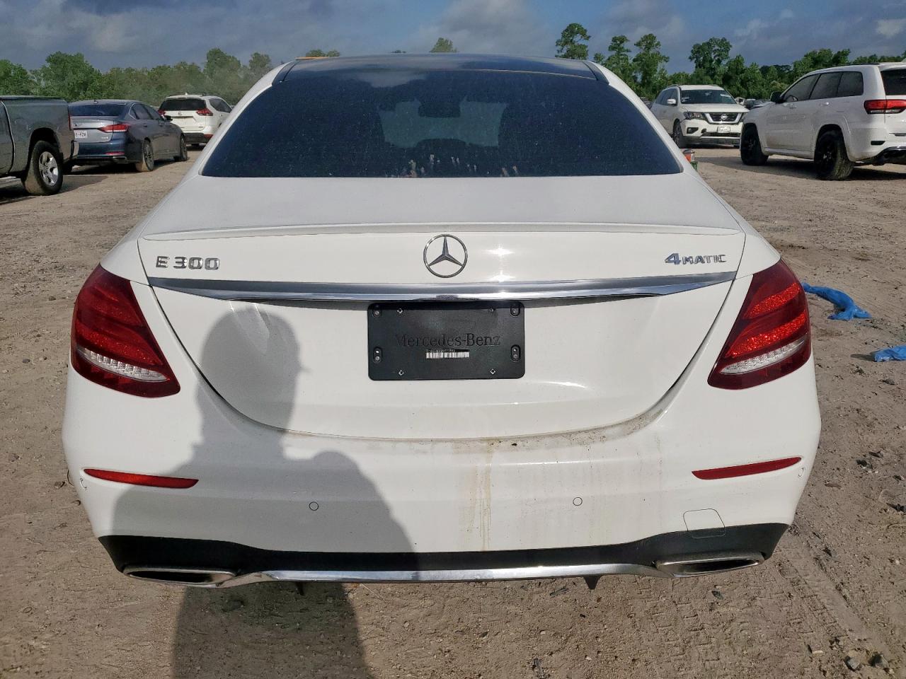2019 Mercedes-Benz E 300 4Matic VIN: WDDZF4KB3KA503553 Lot: 61694025