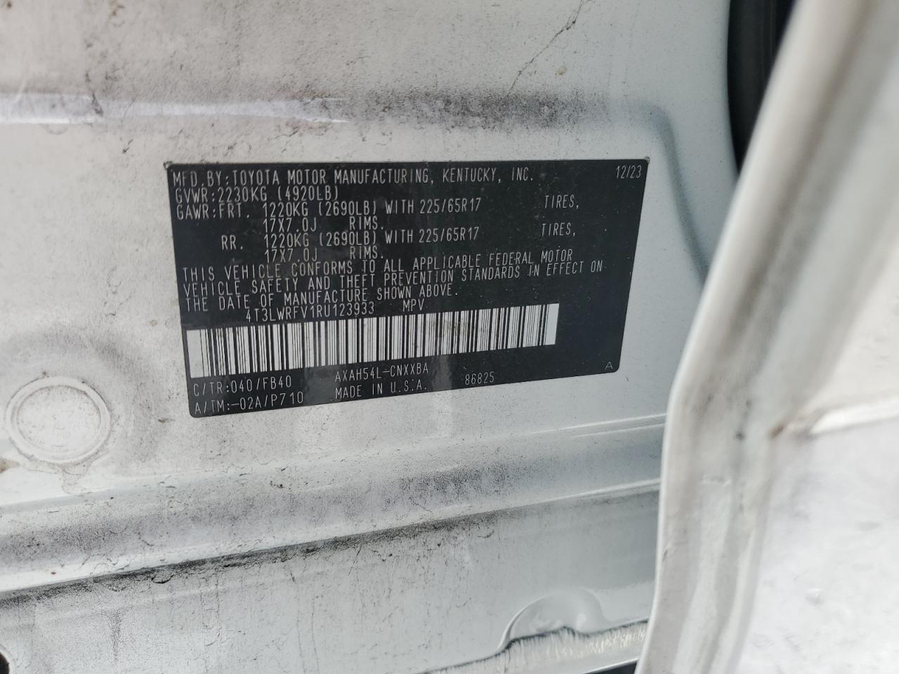 4T3LWRFV1RU123933 TOYOTA RAV4 2024