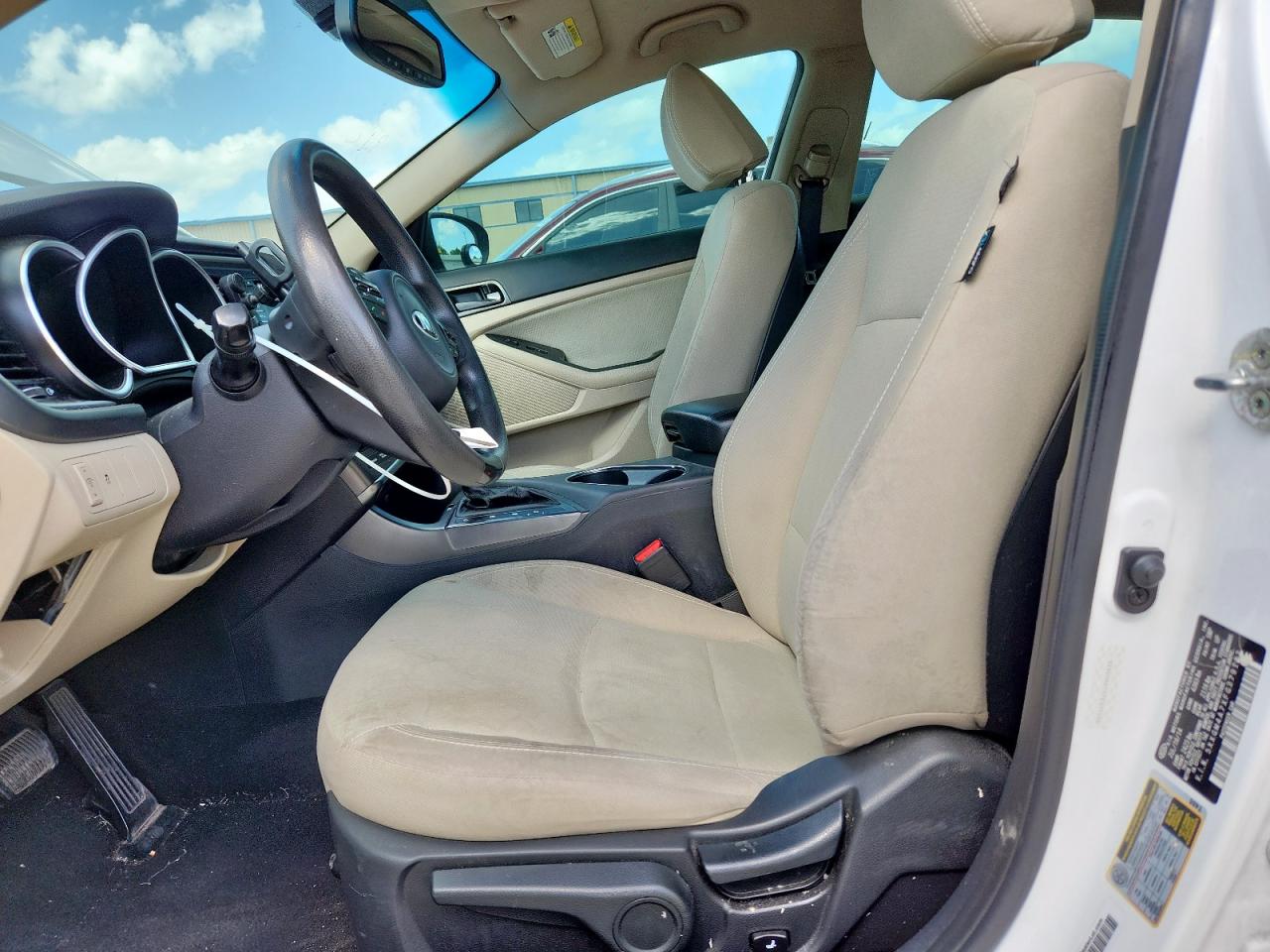 2015 Kia Optima Lx VIN: 5XXGM4A7XFG379182 Lot: 62860525