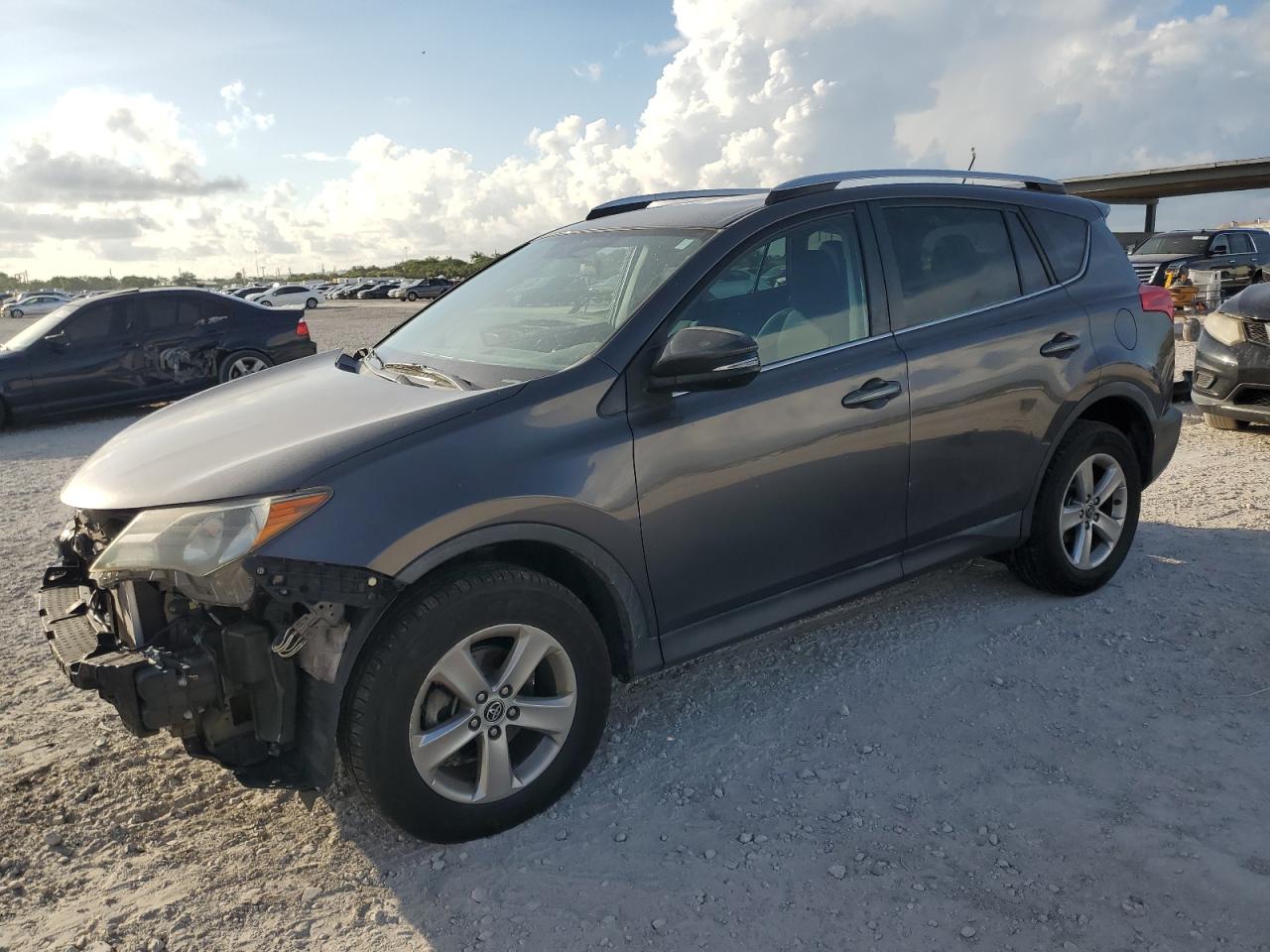 2T3WFREVXFW183994 TOYOTA RAV4 Photo 1