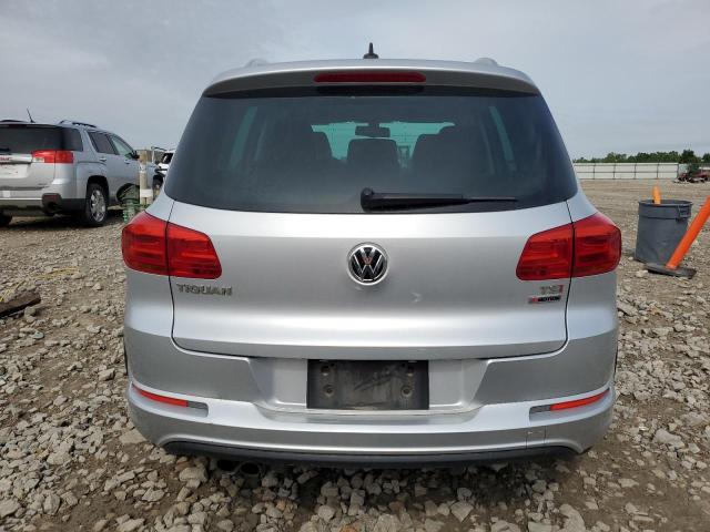  VOLKSWAGEN TIGUAN 2017 Srebrny
