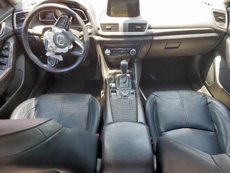  MAZDA 3 2017 Red