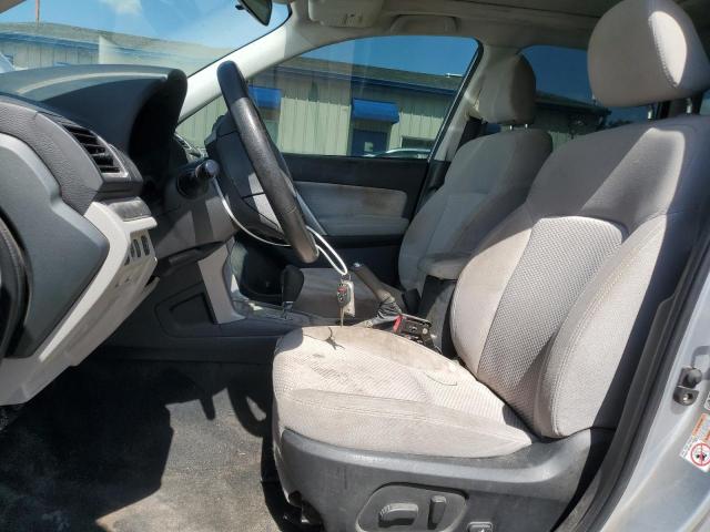  SUBARU FORESTER 2018 Srebrny