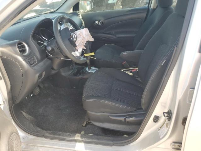  NISSAN VERSA 2018 Серебристый
