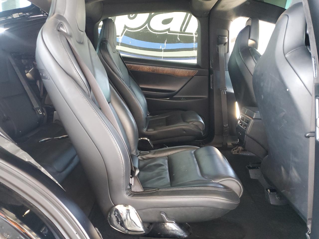 2017 Tesla Model X VIN: 5YJXCBE27HF068854 Lot: 60812335