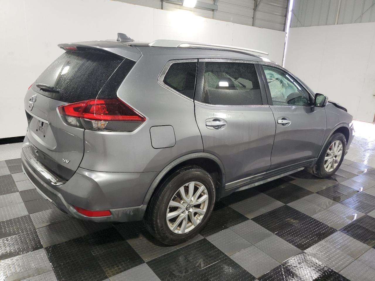 KNMAT2MT9JP594768 NISSAN ROGUE 2018