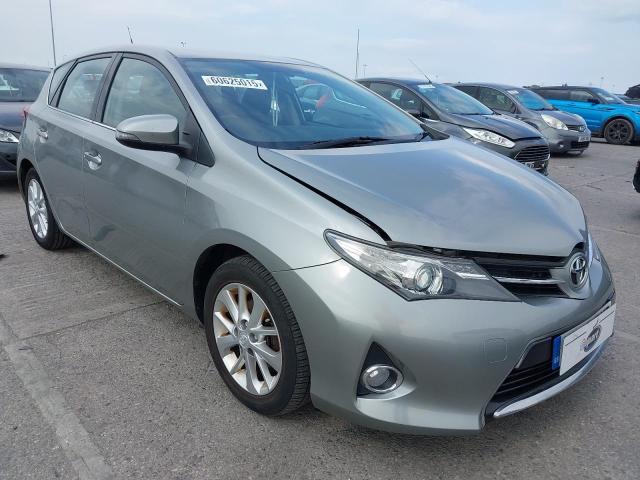 2013 TOYOTA AURIS ICON