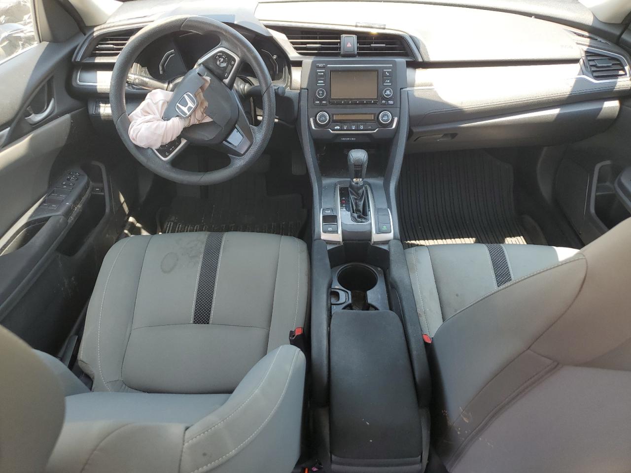 2020 Honda Civic Lx VIN: 19XFC2F69LE006772 Lot: 62630805