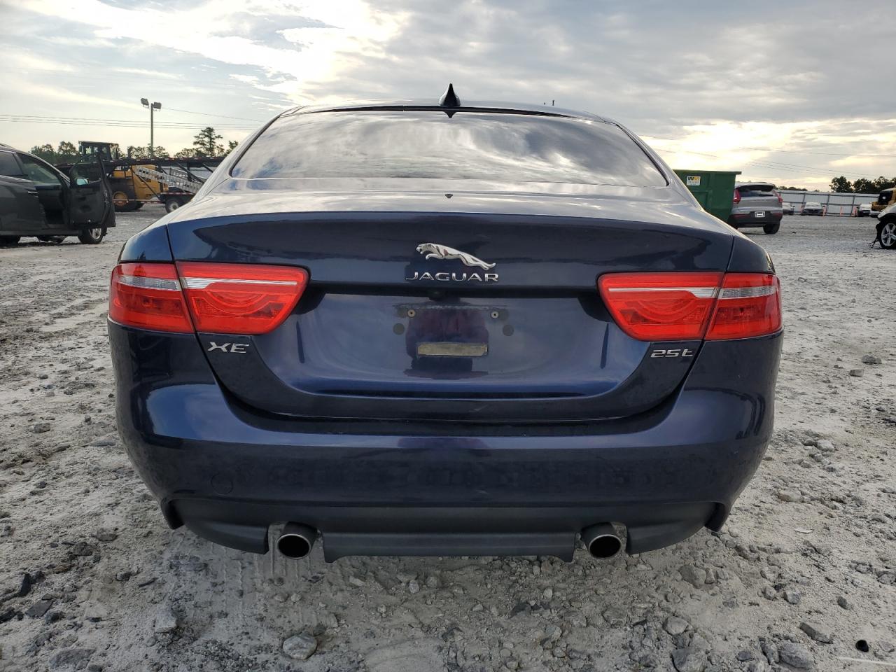 2017 Jaguar Xe VIN: SAJAR4BG1HA975433 Lot: 62372485