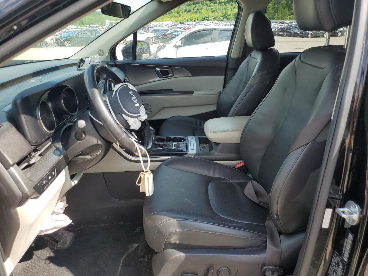 2022 Kia Carnival Lx VIN: KNDNB4H34N6061068 Lot: 61532965