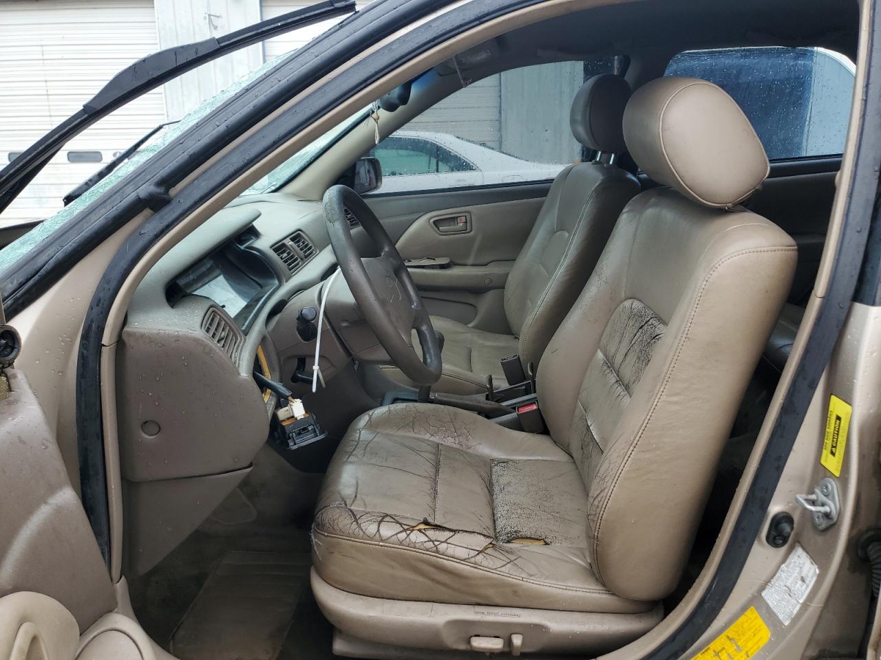 1999 Toyota Camry Le VIN: JT2BF28K9X0183250 Lot: 60932585