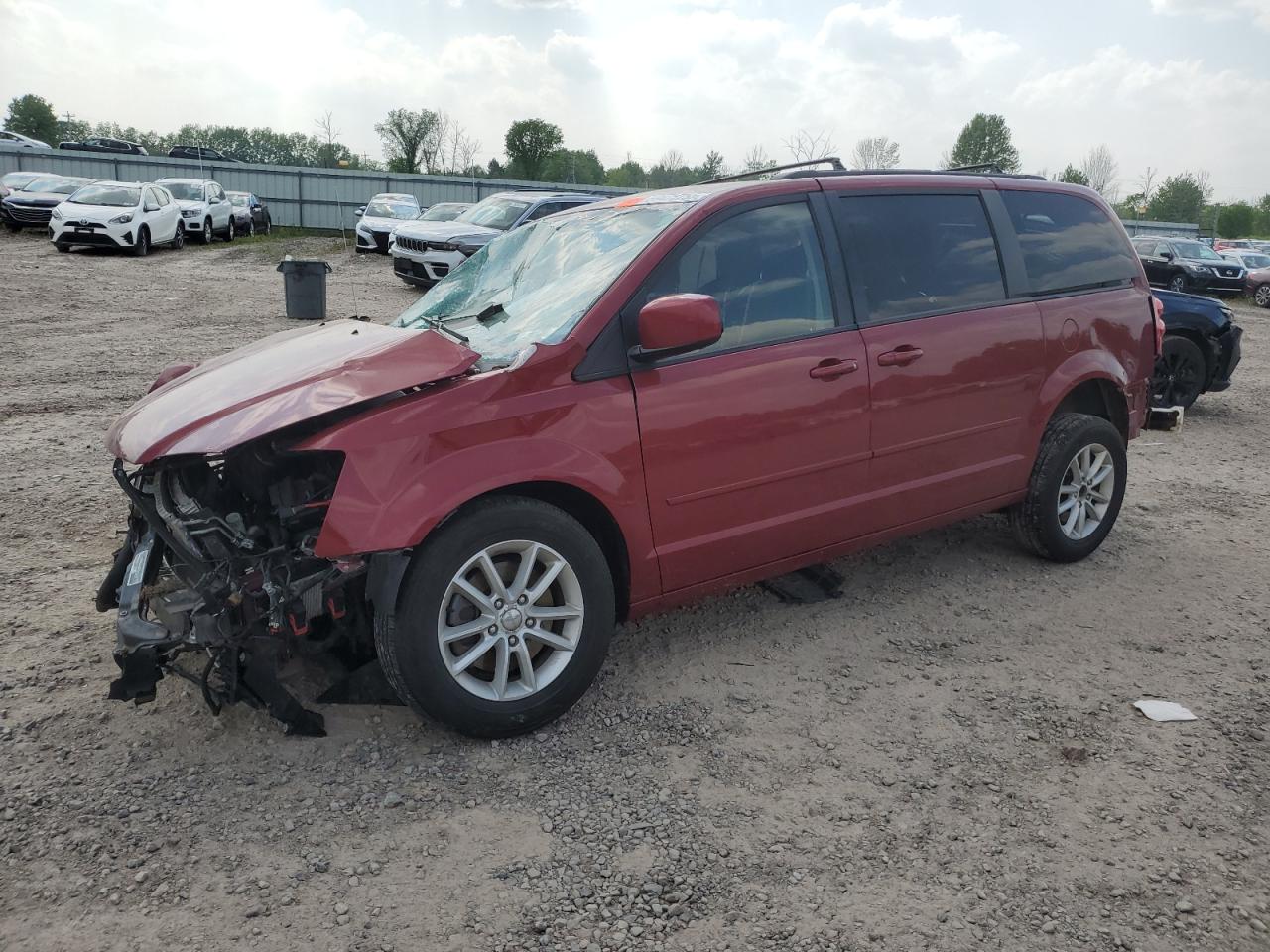 2014 Dodge Grand Caravan Sxt იყიდება Central Square-ში, NY - All Over
