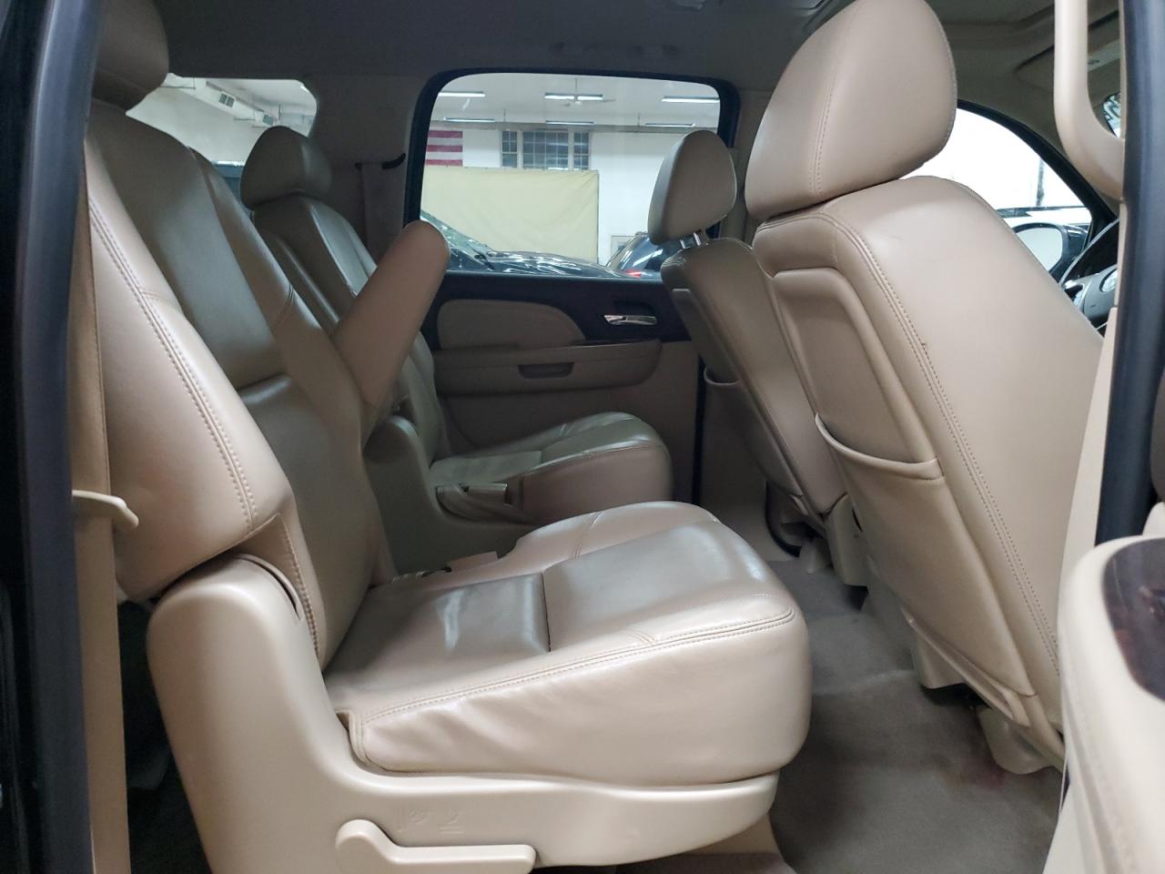2009 GMC Yukon Xl Denali VIN: 1GKFK06219R241057 Lot: 60707885