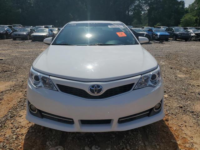  TOYOTA CAMRY 2014 Белы