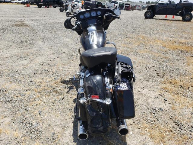  HARLEY-DAVIDSON FL 2018 Чорний