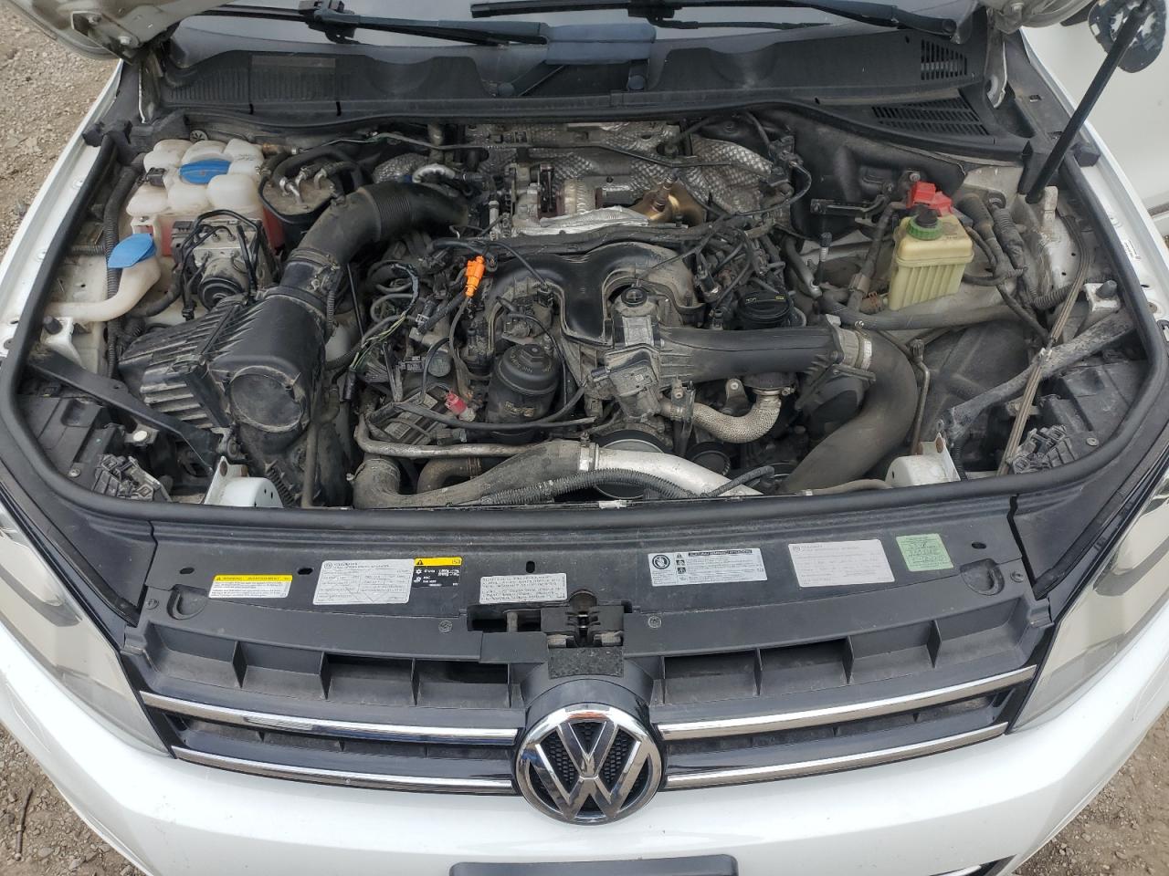 2014 Volkswagen Touareg V6 Tdi VIN: WVGEP9BP0ED010524 Lot: 60719995