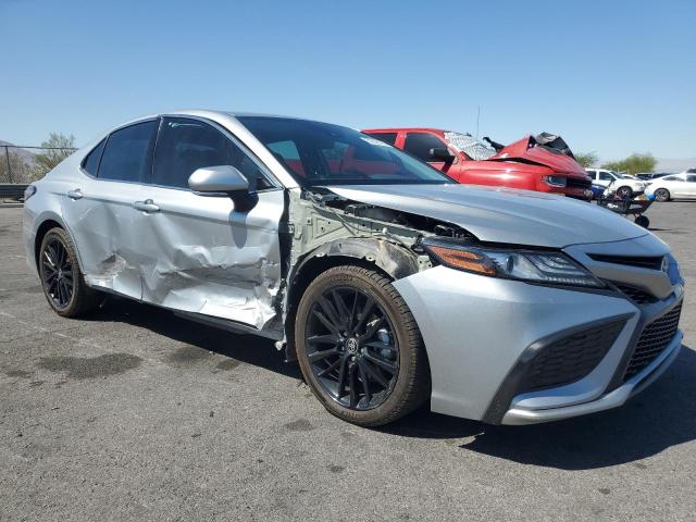  TOYOTA CAMRY 2021 Серебристый