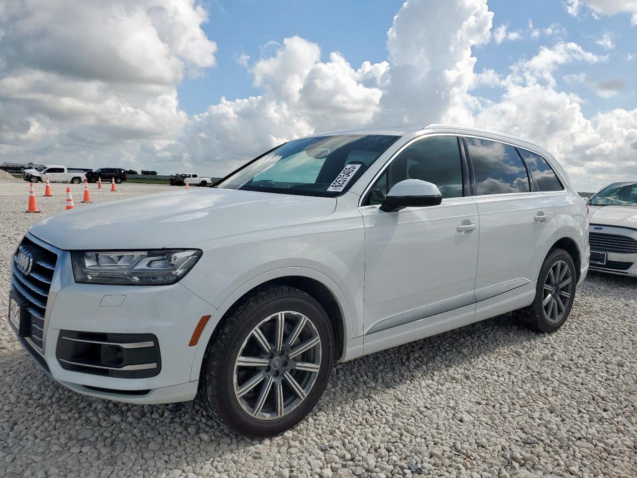 AUDI Q7 2018 VIN WA1VAAF74JD029082