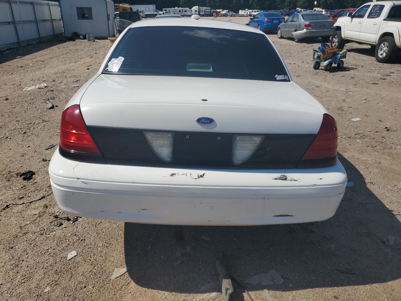 2003 Ford Crown Victoria Police Interceptor VIN: 2FAHP71W03X205470 Lot: 61924135