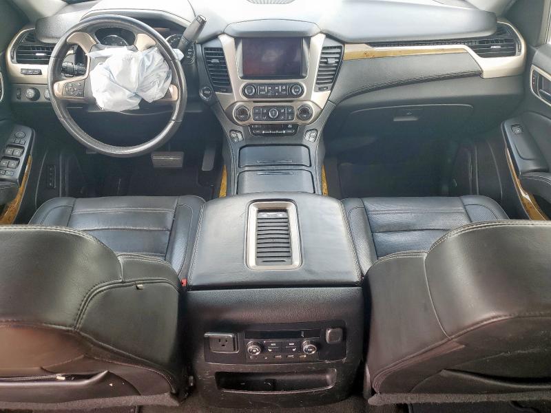 Parquets GMC YUKON 2017 Biały
