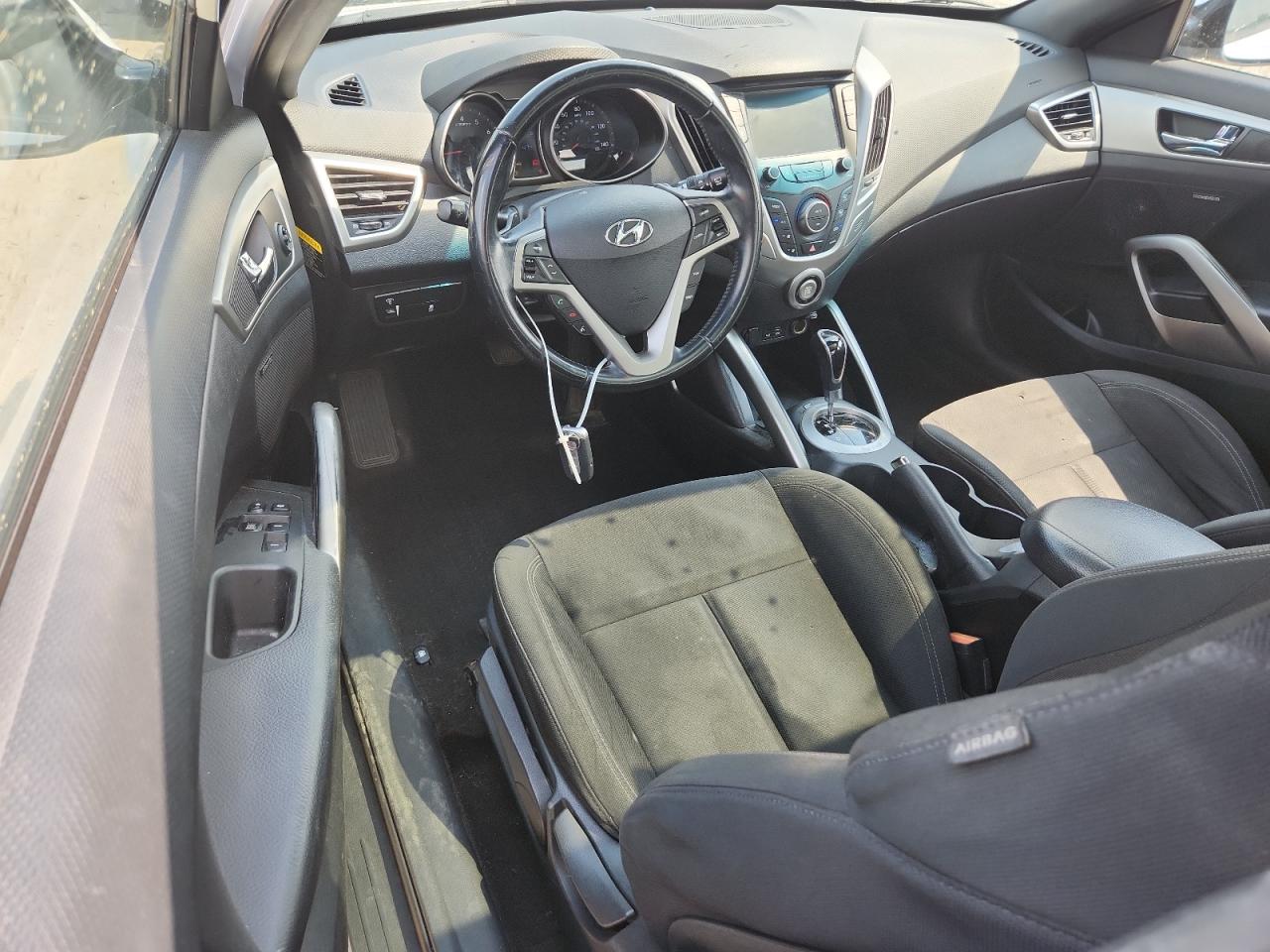 2017 Hyundai Veloster VIN: KMHTC6AD8HU315735 Lot: 60339585