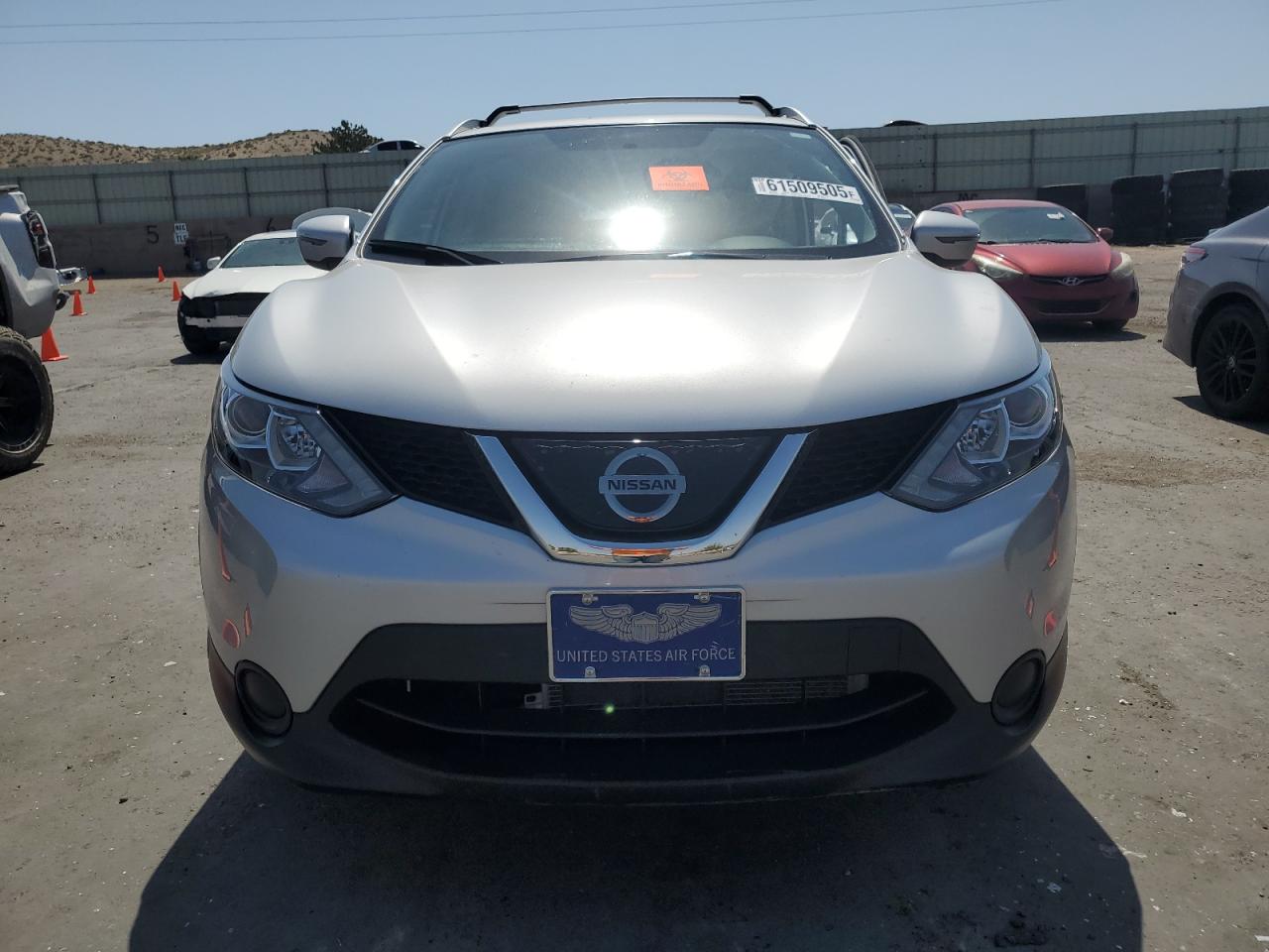 JN1BJ1CR0JW289825 NISSAN ROGUE 2018