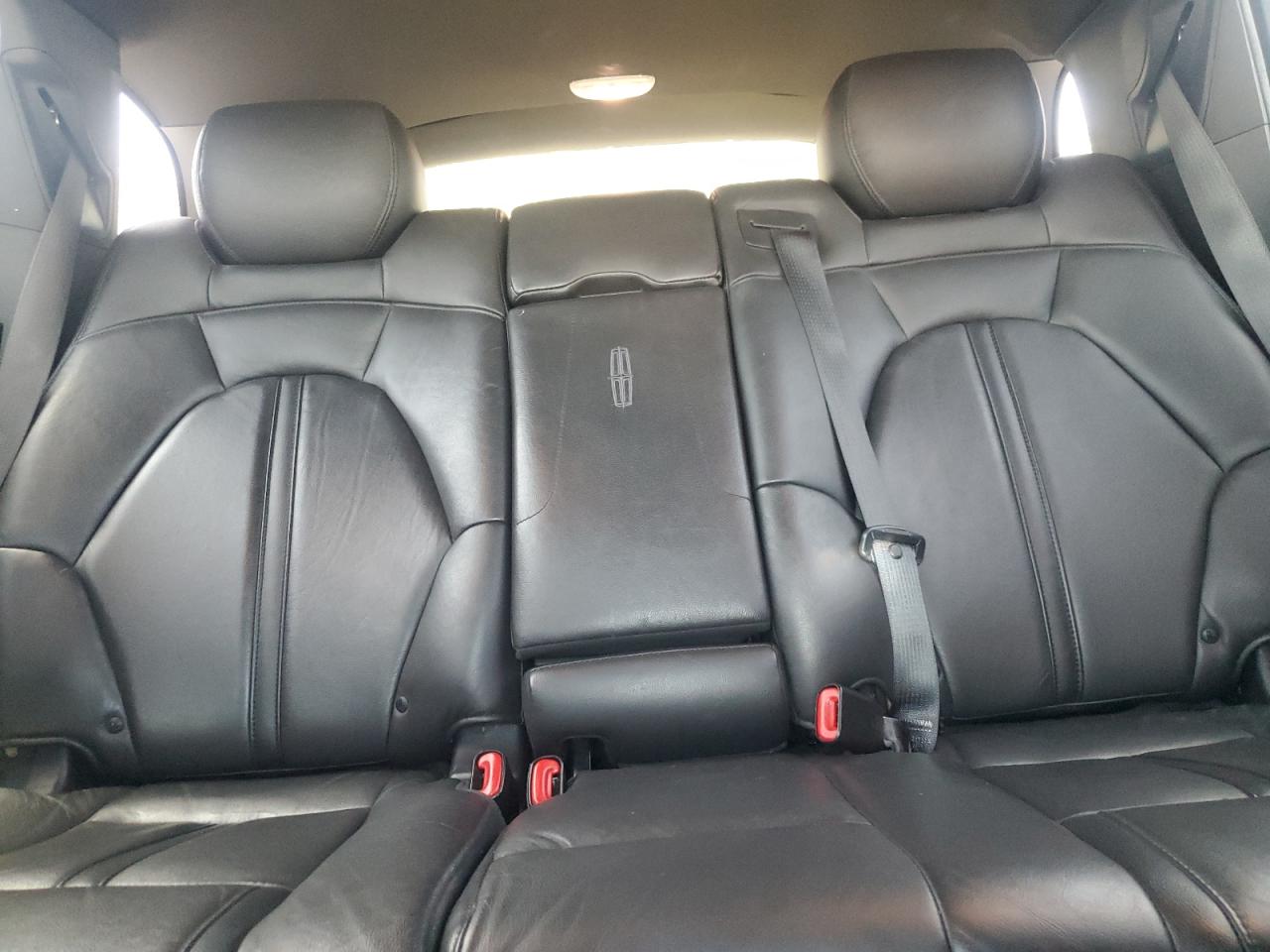 2016 Lincoln Mkt VIN: 2LMHJ5NK7GBL00232 Lot: 59822385