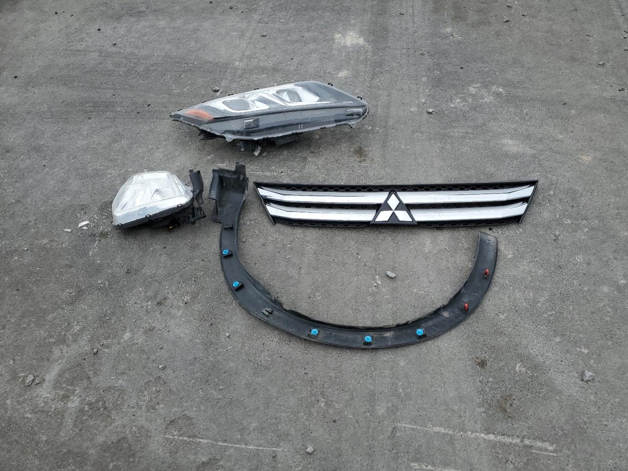 2018 Mitsubishi Eclipse Cross Se VIN: JA4AT5AAXJZ051013 Lot: 62738635