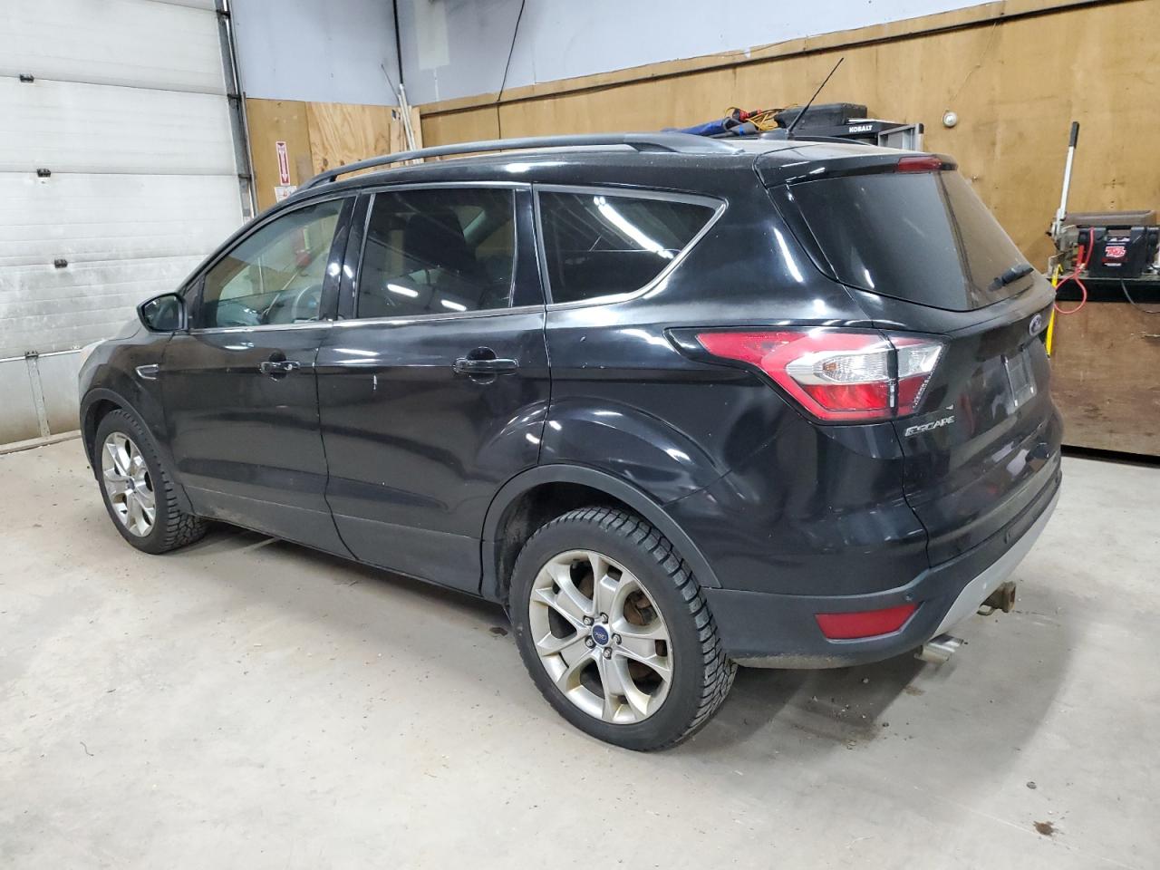 1FMCU9GD7HUD13447 FORD ESCAPE 2017