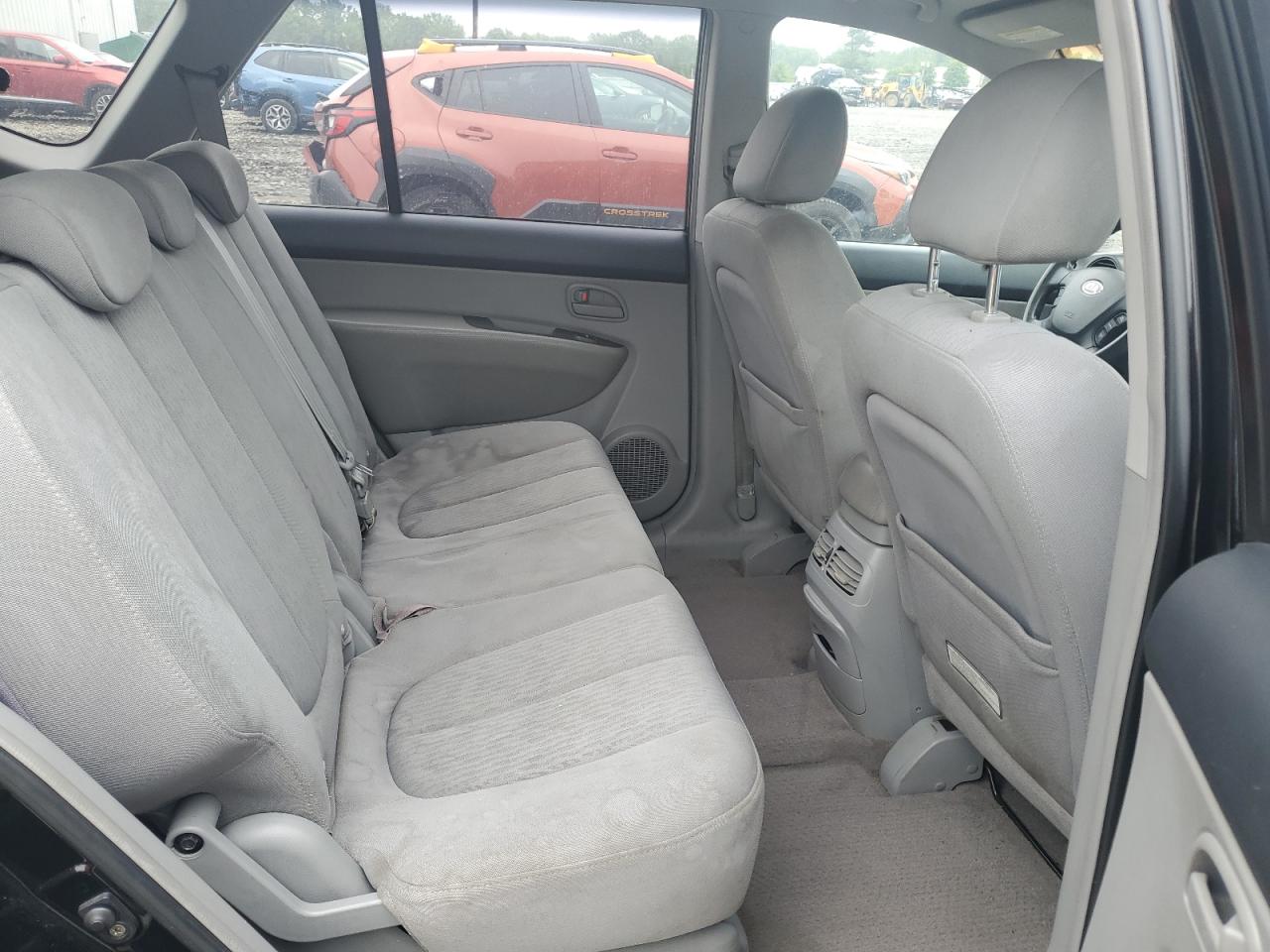 2007 Kia Rondo Base VIN: KNAFG525077079616 Lot: 60249935
