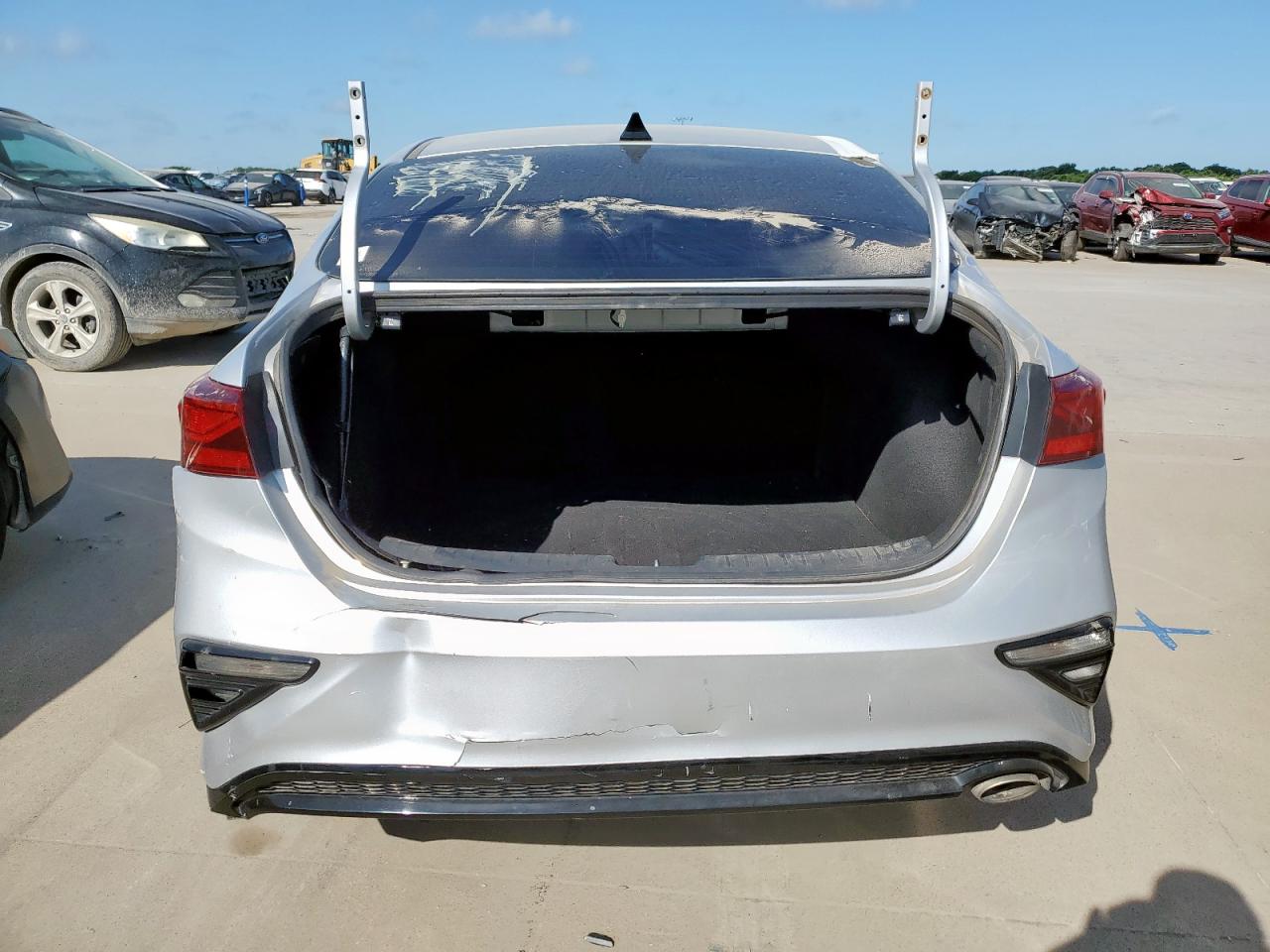 2021 Kia Forte Fe VIN: 3KPF24AD0ME352084 Lot: 61478395