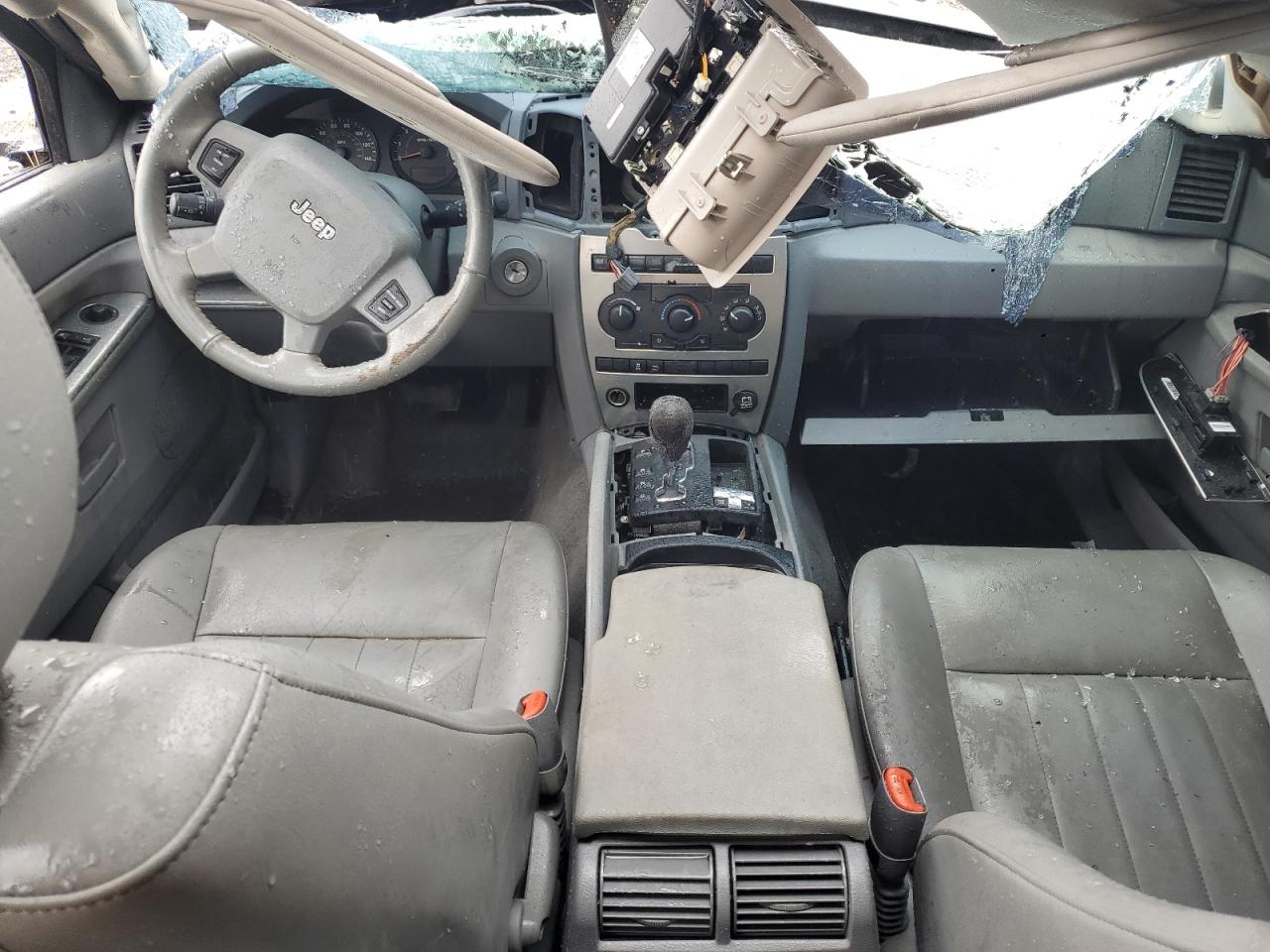 2005 Jeep Grand Cherokee Laredo VIN: 1J4HR48N35C651784 Lot: 59727885
