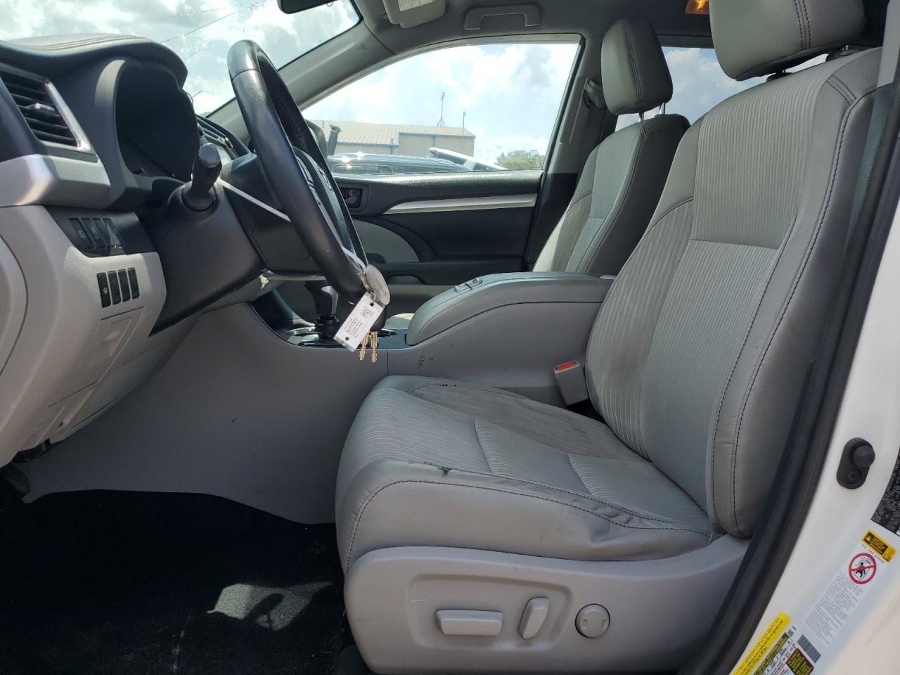 5TDZZRFH9JS267392 TOYOTA HIGHLANDER 2018