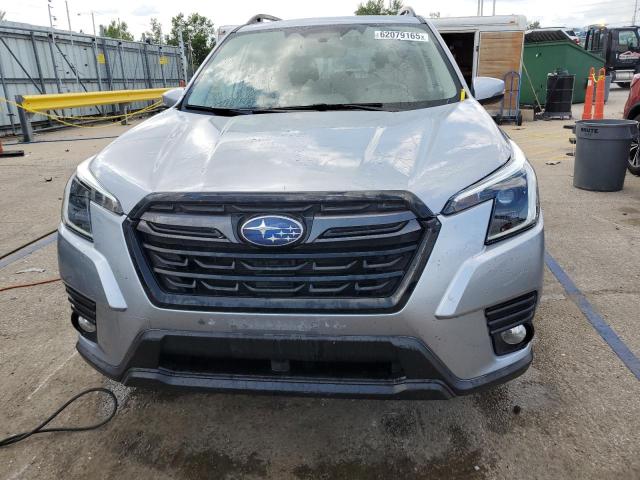  SUBARU FORESTER 2023 Silver