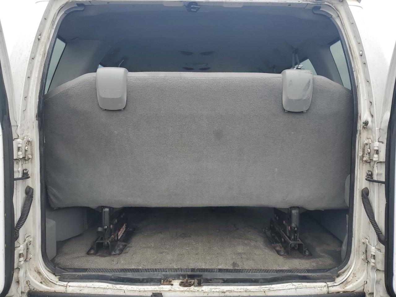 2010 Ford Econoline E350 Super Duty Wagon VIN: 1FBSS3BL0ADA23899 Lot: 62390955