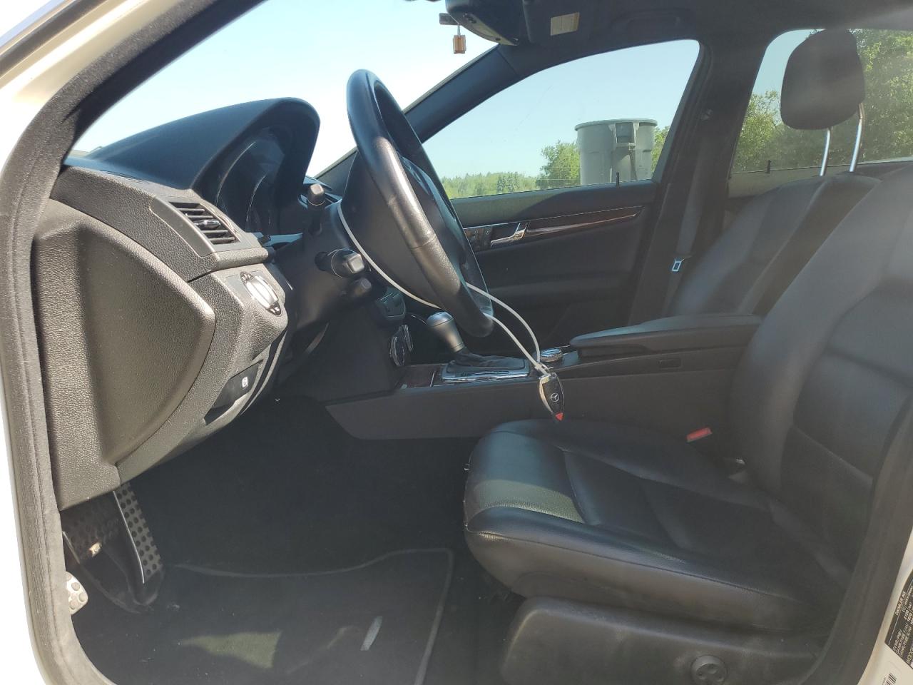 2010 Mercedes-Benz C 300 4Matic VIN: WDDGF8BBXAF448454 Lot: 62064295