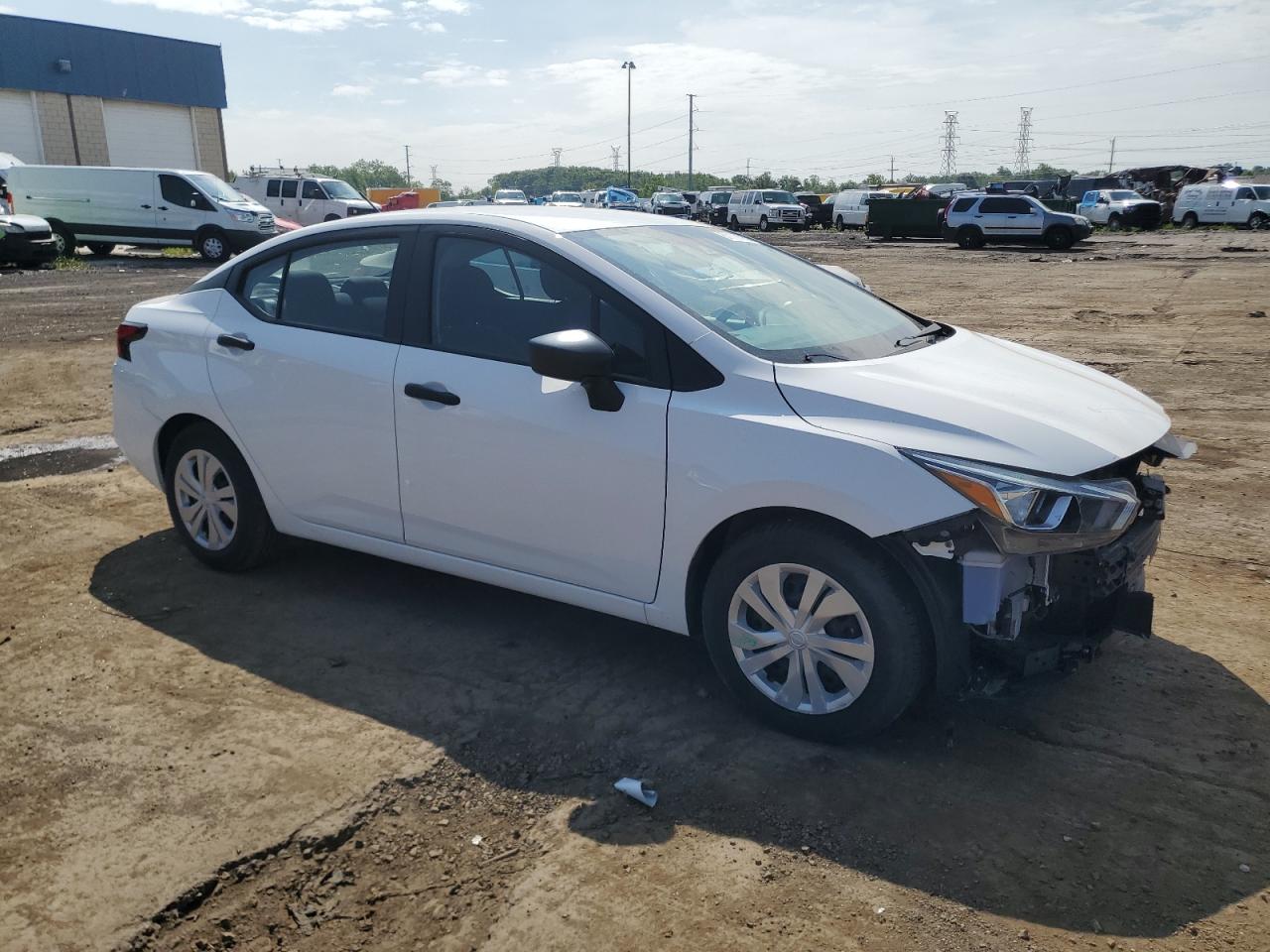 3N1CN8DV1ML818447 NISSAN VERSA 2021