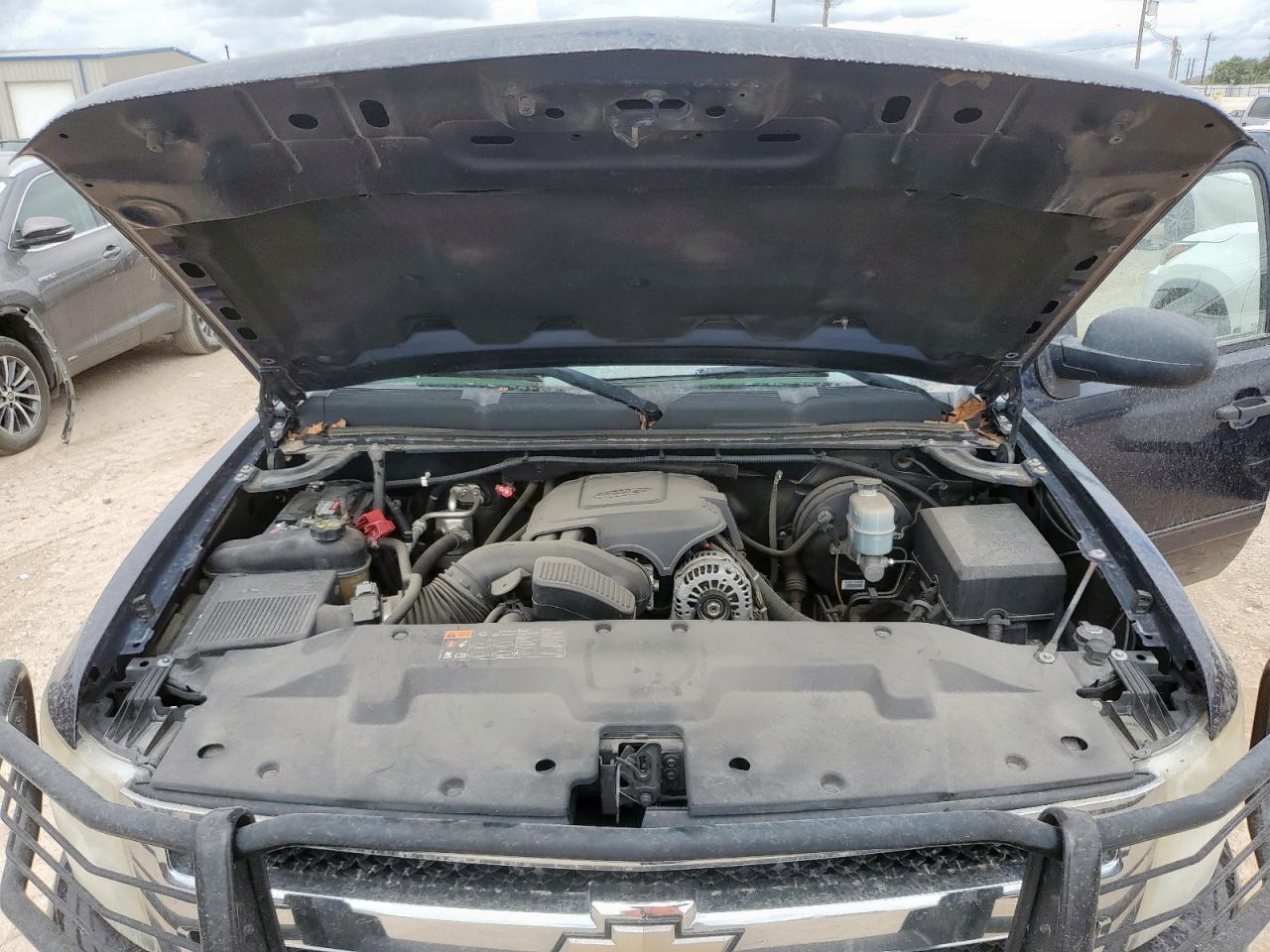 2011 Chevrolet Silverado C1500 Ls VIN: 1GCRCREA1BZ288551 Lot: 62510155