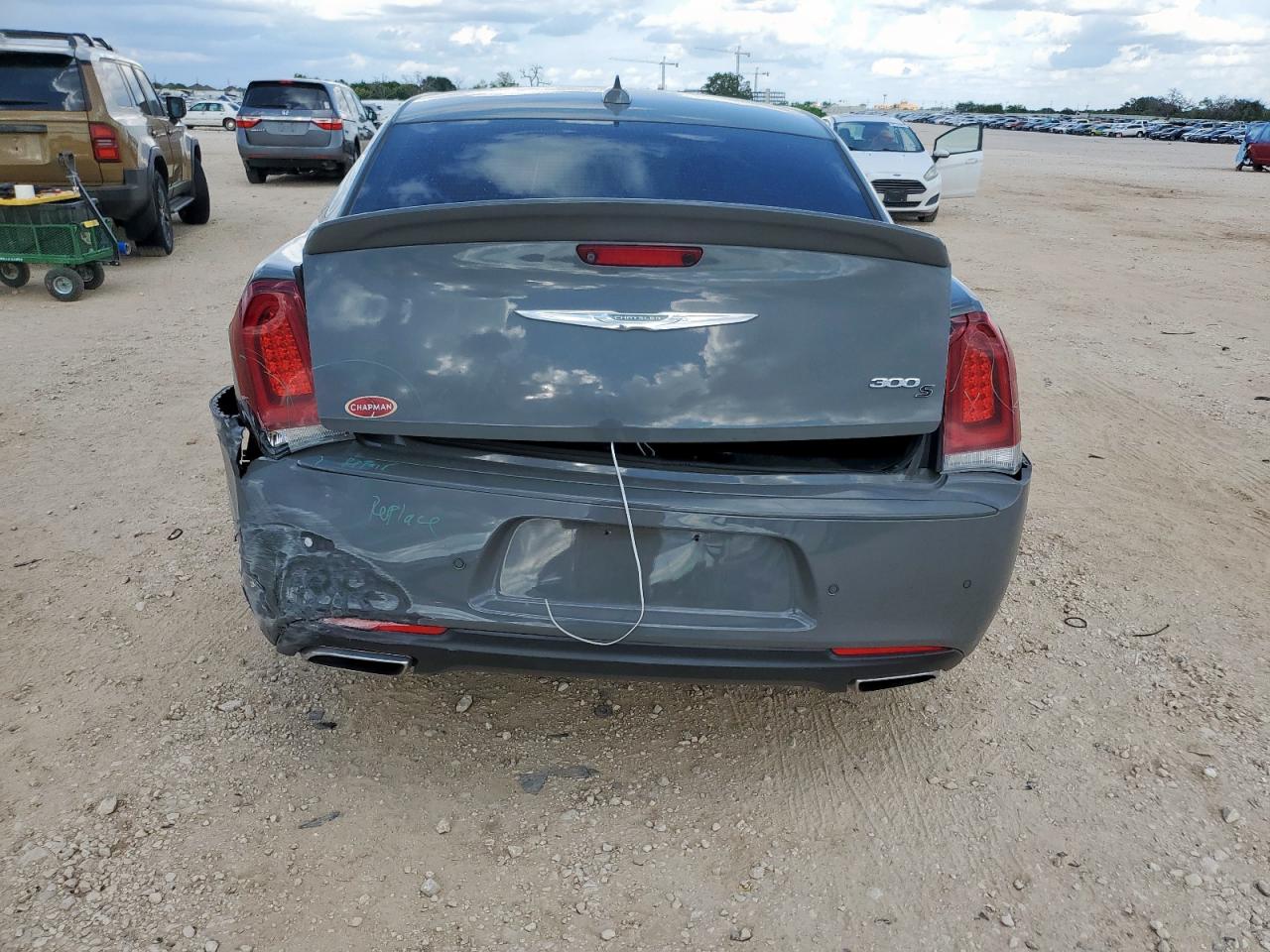 CHRYSLER 300 2018 VIN 2C3CCABG1JH232399 фото 6