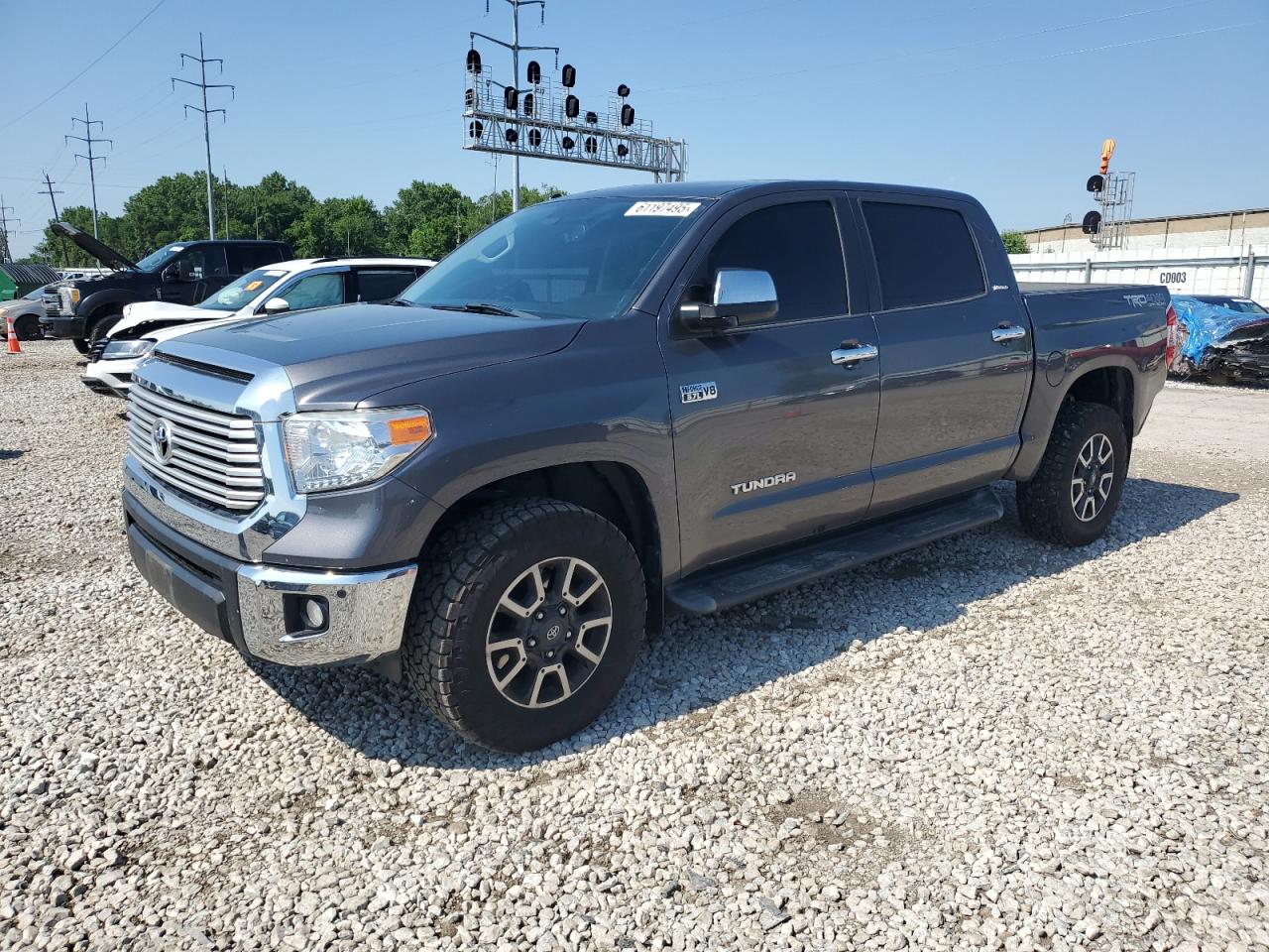 2017 Toyota Tundra Crewmax Limited للبيع في Columbus، OH - Rear End