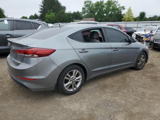 Sedans HYUNDAI ELANTRA 2017 Szary