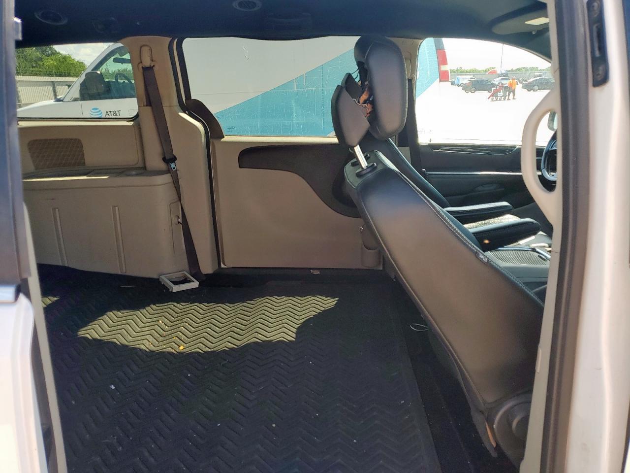 2019 Dodge Grand Caravan Sxt VIN: 2C4RDGCG1KR724379 Lot: 62381215